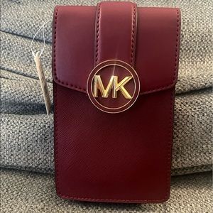 BRAND NEW Michael Kors Carmen Small NS Phone Crossbody Mulberry